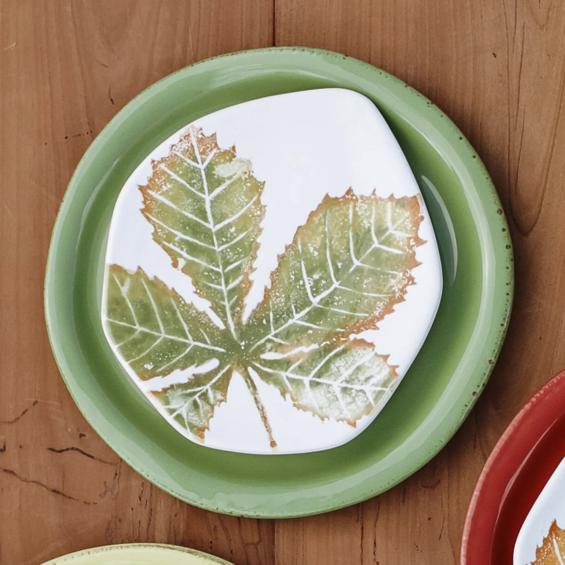 Vietri Autunno Chestnut Leaf Salad Plate