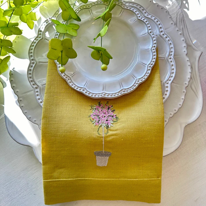 Limoncello Topiary Tri-Fold Napkin, Set of 4 (More Colors)