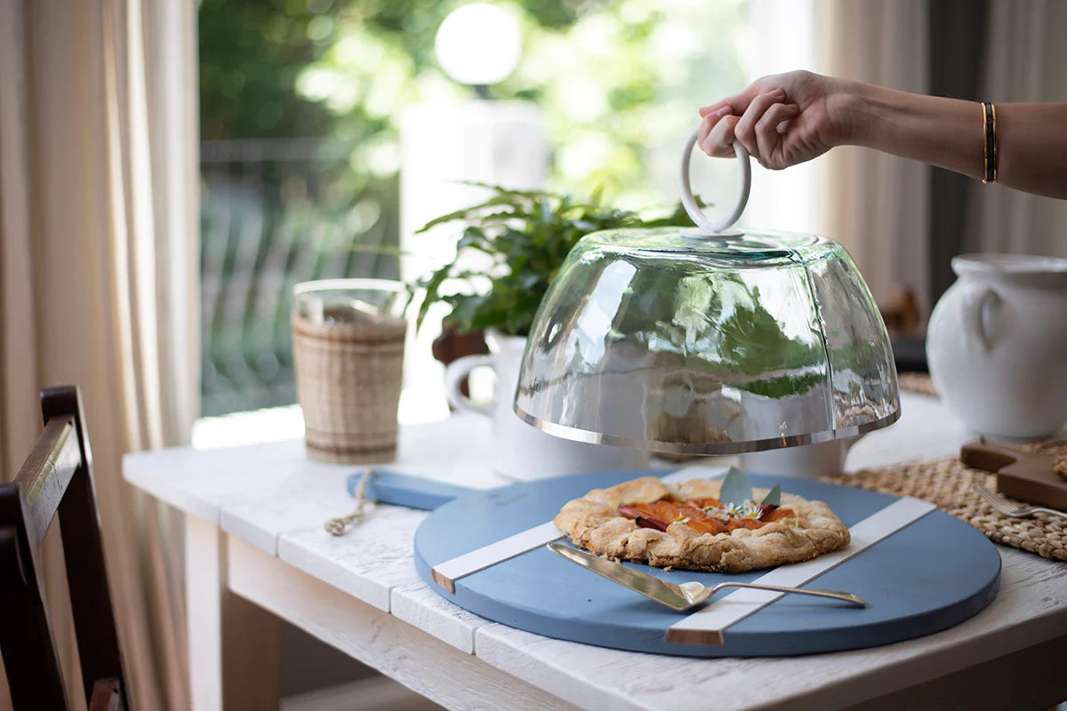 Caitlin Wilson French Blue/White Round Mod Charcuterie Board, Medium