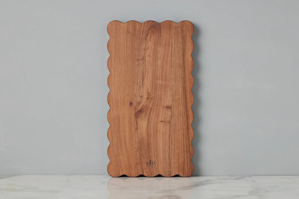 Rectangle Scalloped Cutting Board