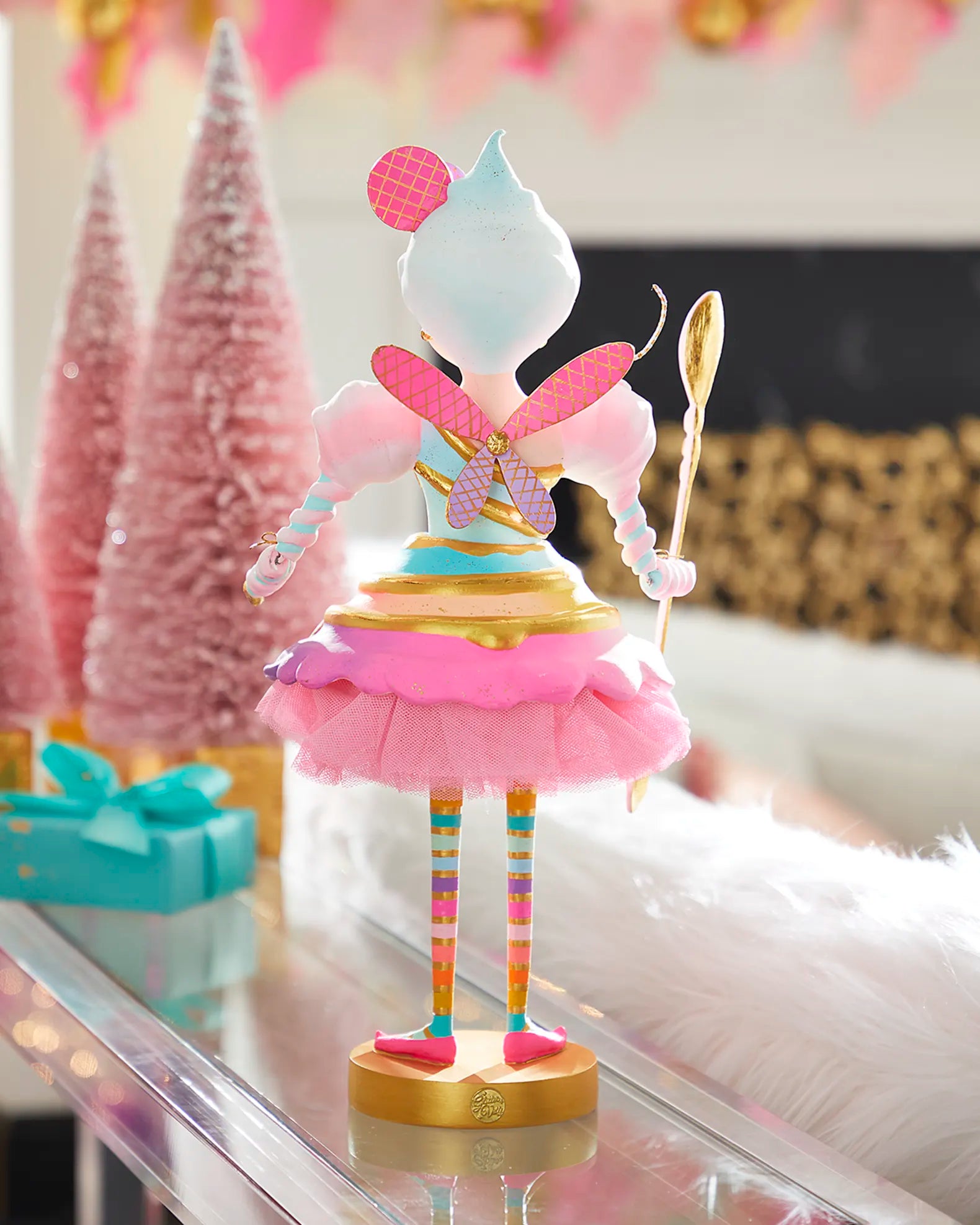 Glitterville Lickowish Tabletop Figure
