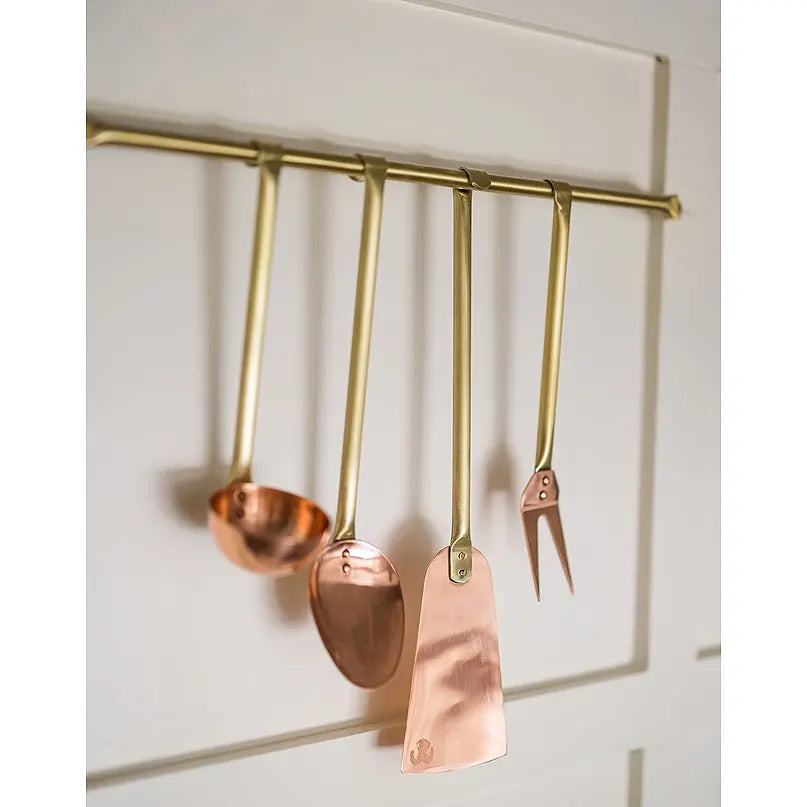 Hanging Rod with Four Utensils