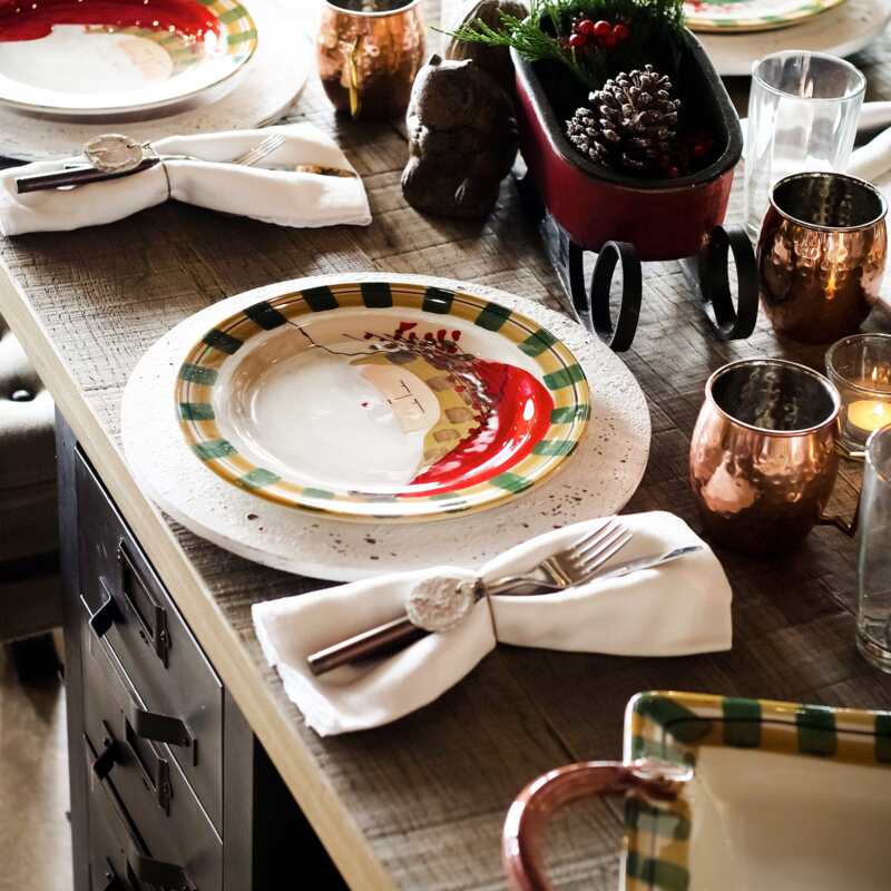 Old St. Nick Round Salad Plates