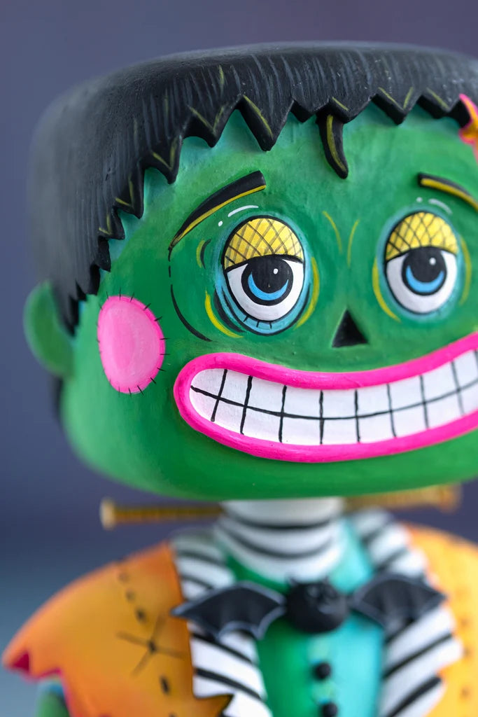 Swanky Franky Tabletop, Resin