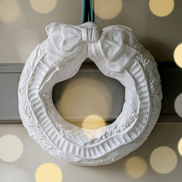 Pietra Natale Figural Wreath