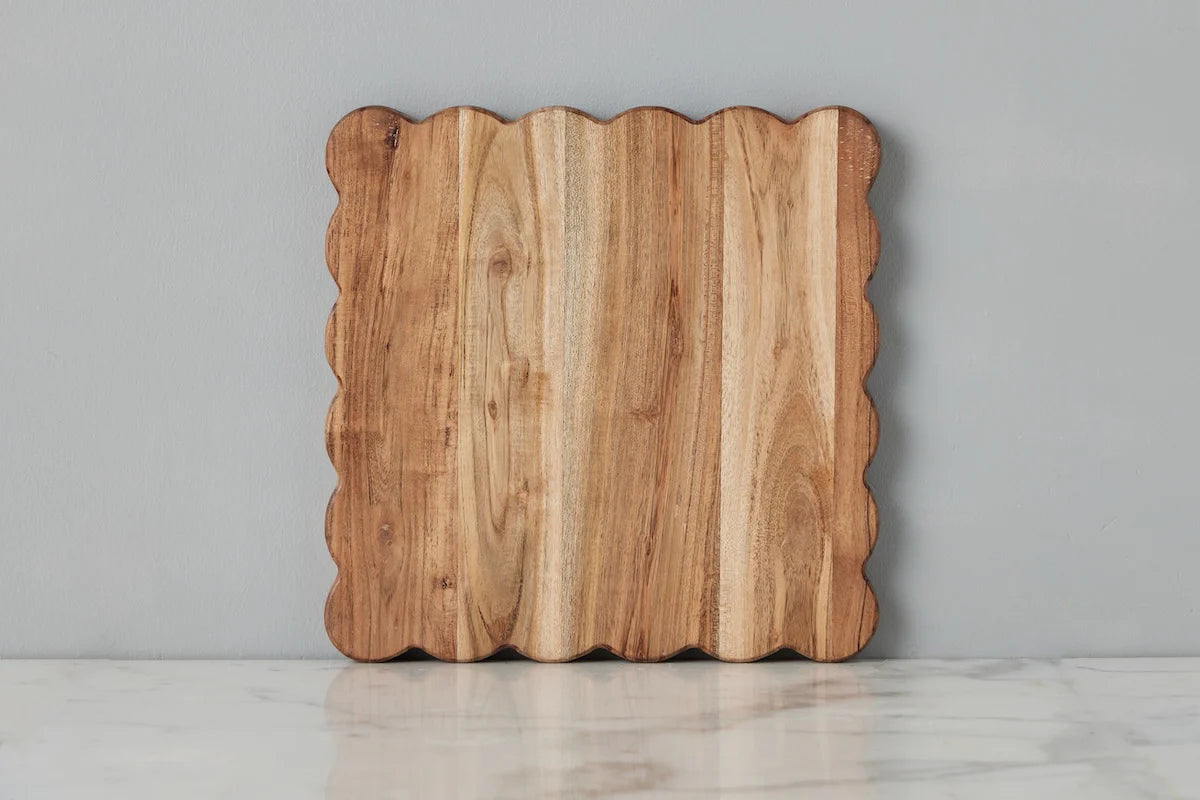 Medium Square Scalloped Cutting Board