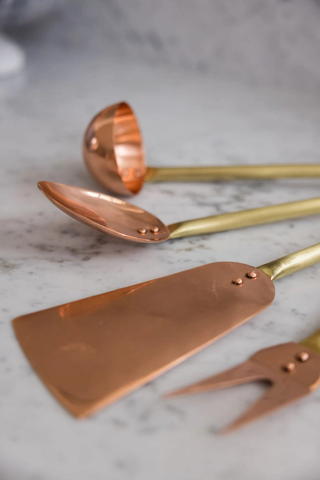 Hanging Rod with Four Utensils