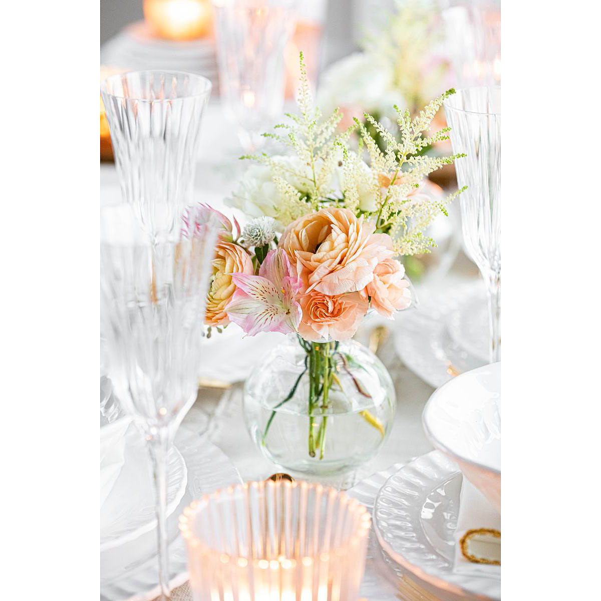 Vietri Hibiscus Glass Clear Bud Vase