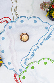 Tessuti White Round Placemats with Natural Dots, Set of 4