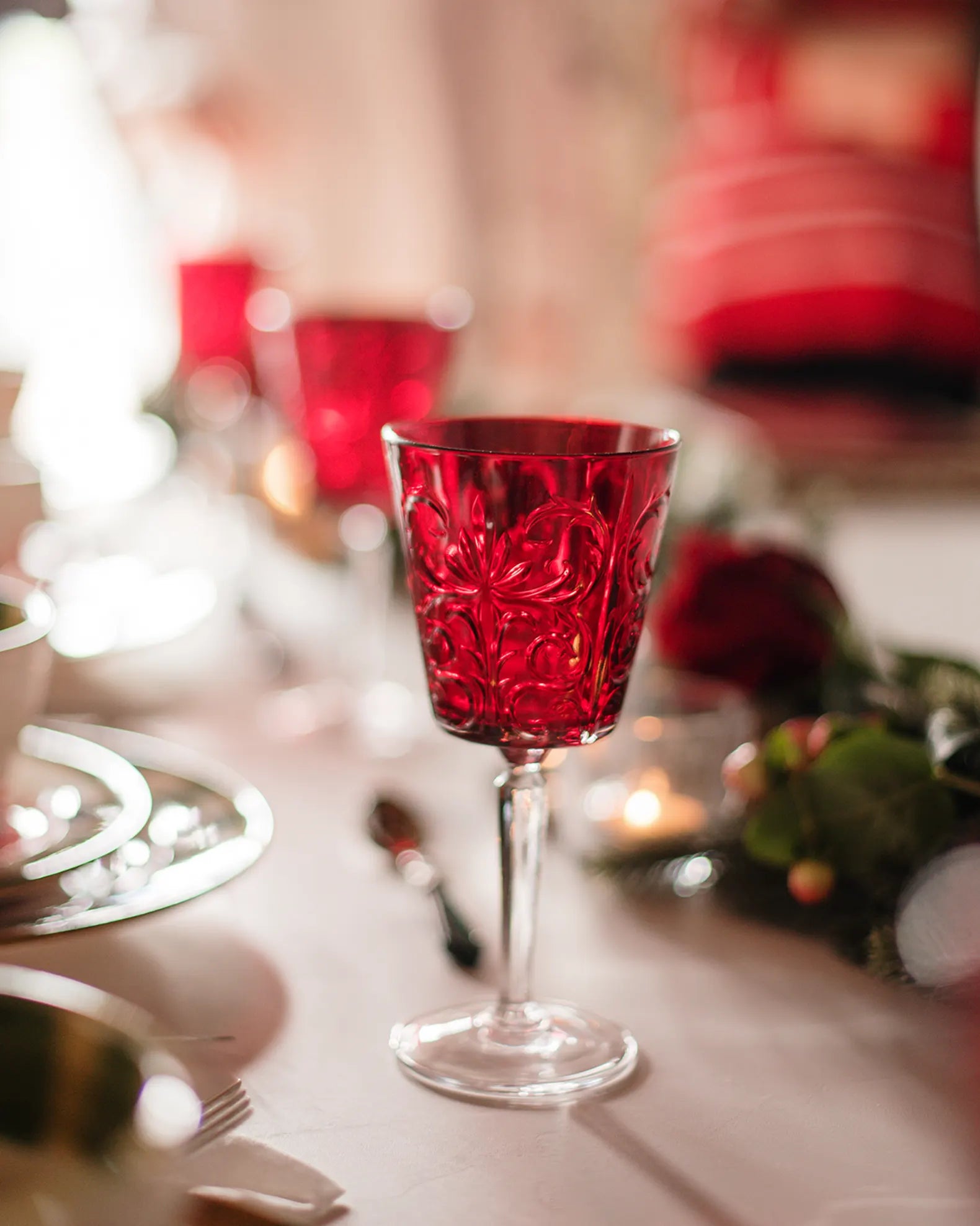 Barocco Ruby Wine Glass