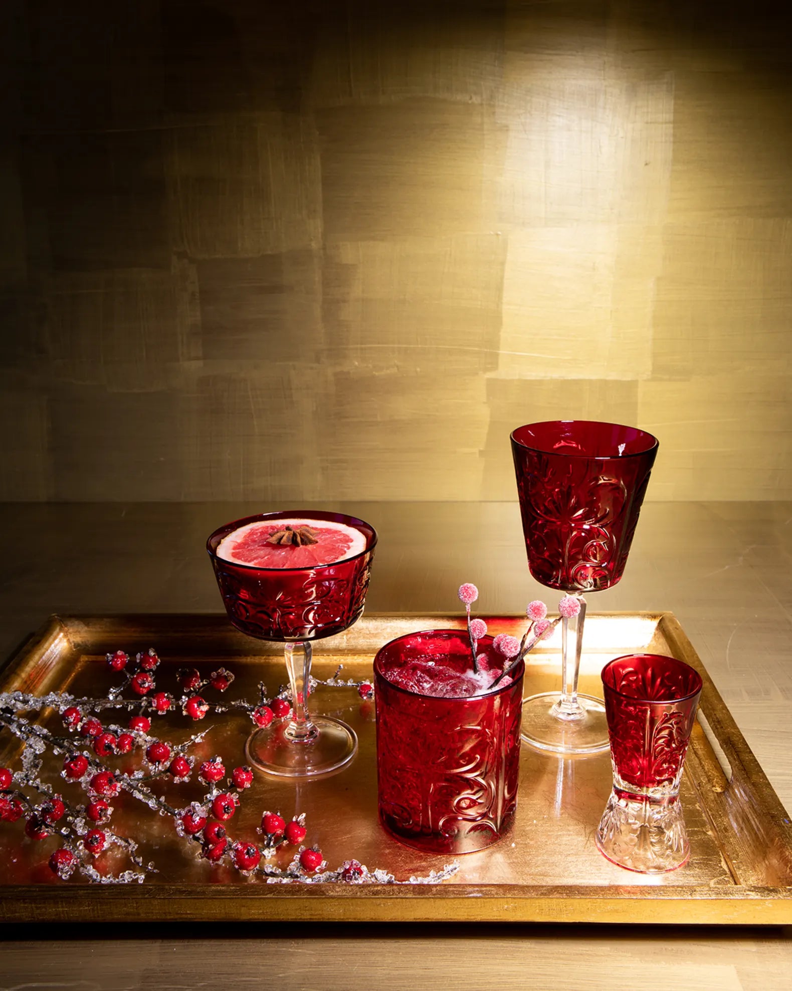 Barocco Ruby Wine Glass