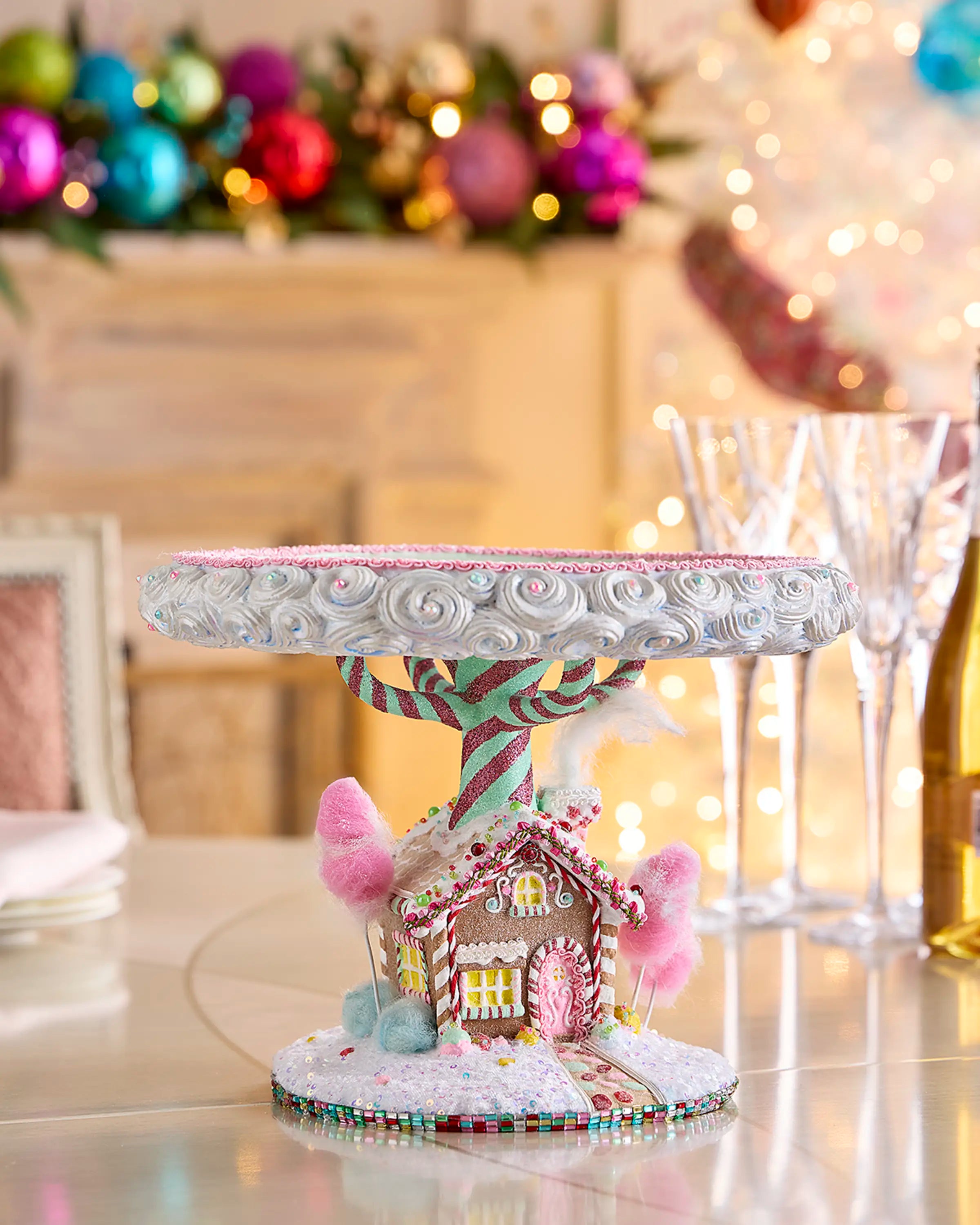 Sweet Delights Cake Plate